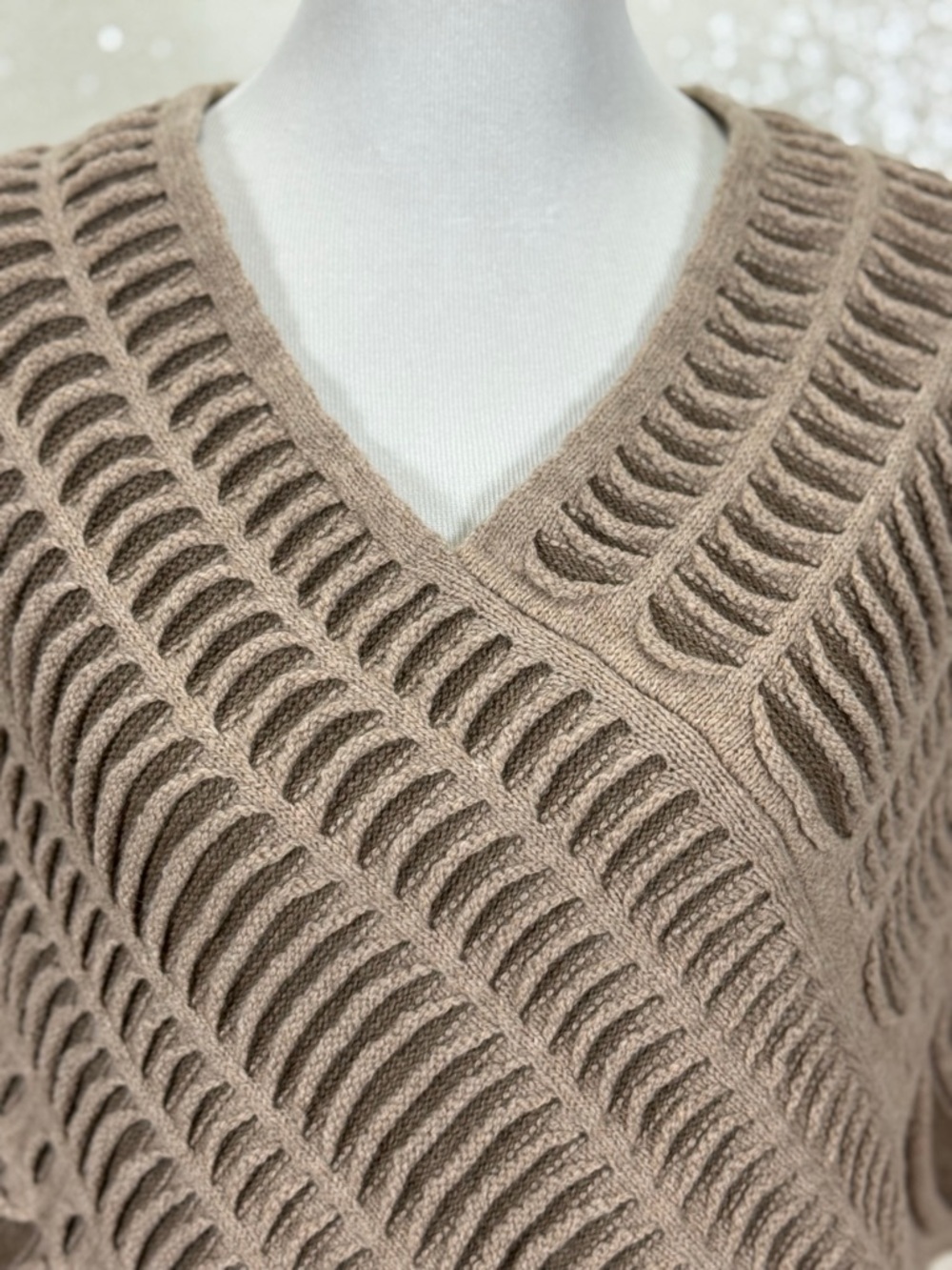McConnell Merino Wool Poncho Cape Open Knit V Neck Irish Sweater Wrap Textured - Picture 11 of 16